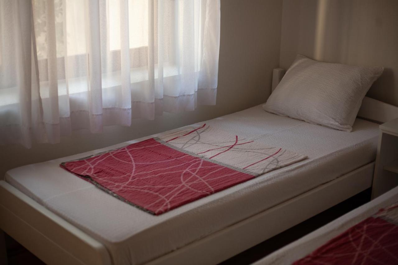 Apartments Azra موستار المظهر الخارجي الصورة
